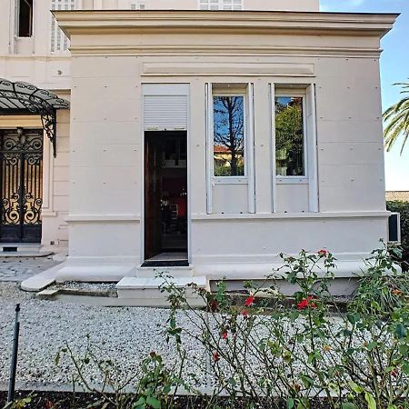 Charmant Appartement Dans Villa Avec Parc คานส์ ภายนอก รูปภาพ