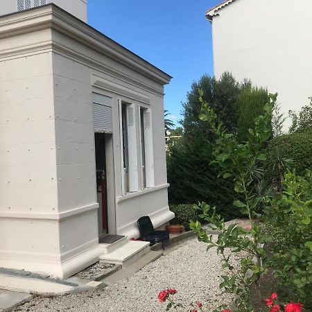 Charmant Appartement Dans Villa Avec Parc คานส์ ภายนอก รูปภาพ