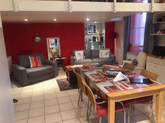 Charmant Appartement Dans Villa Avec Parc คานส์ ภายนอก รูปภาพ