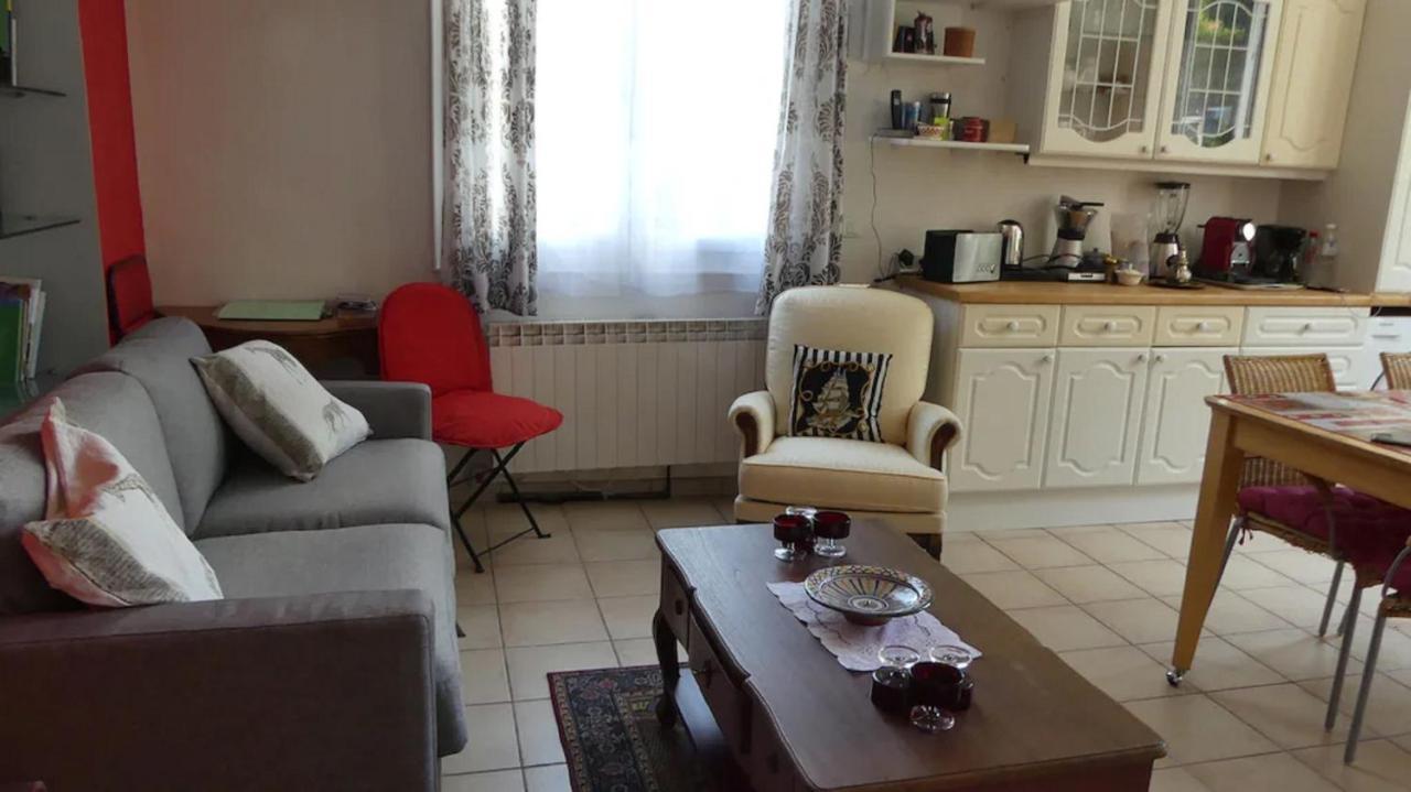 Charmant Appartement Dans Villa Avec Parc คานส์ ภายนอก รูปภาพ